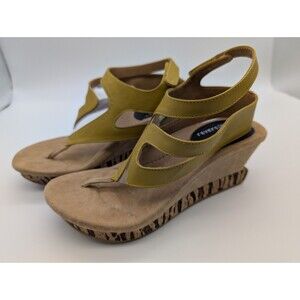 Modzori ZOEY Reversible Vegan Wedge Sandals Size 7 Peep Toe Mustard To Beige